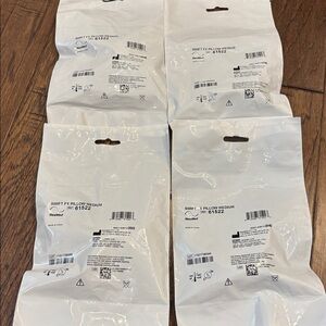 ResMed Factory Sealed Swift FX Nasal Pillows 61522 Size MEDIUM Lot of 4